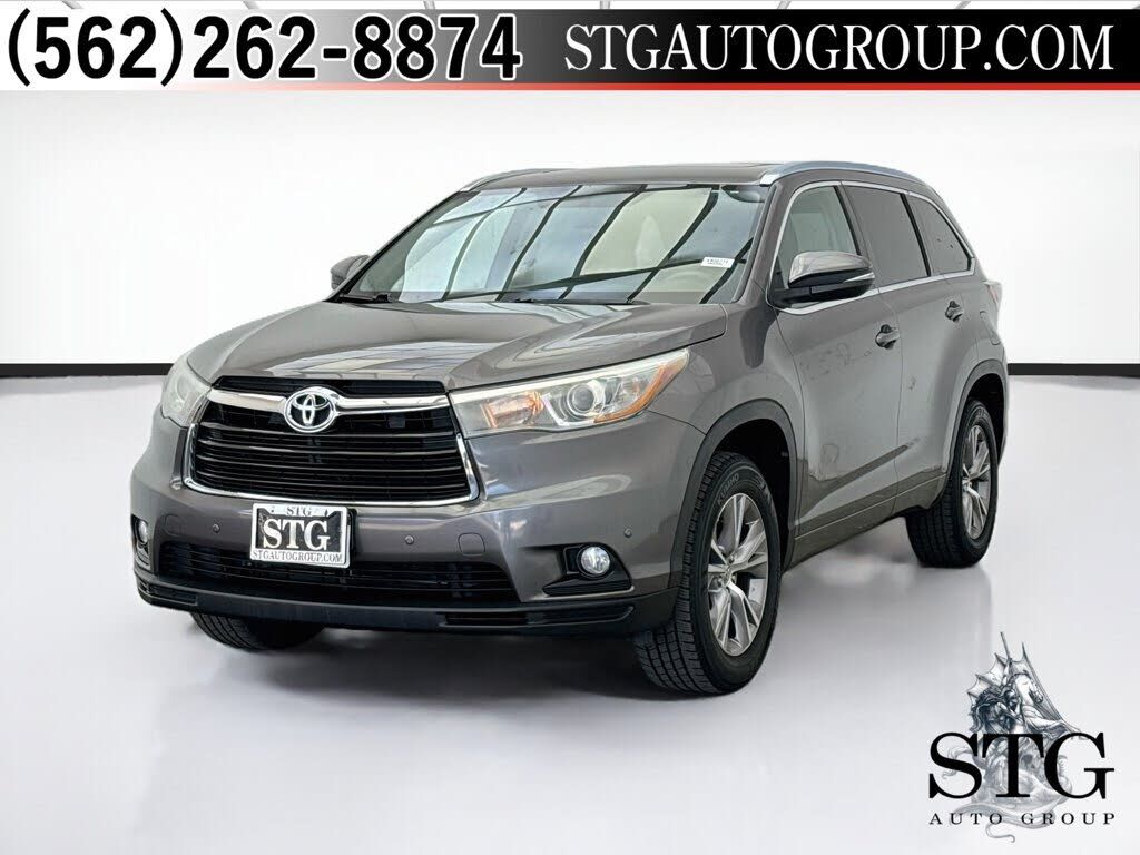 2015 TOYOTA Highlander
