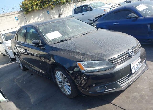 2013 VOLKSWAGEN Jetta