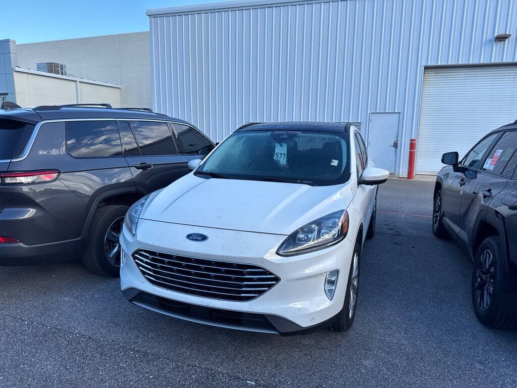2021 FORD Escape