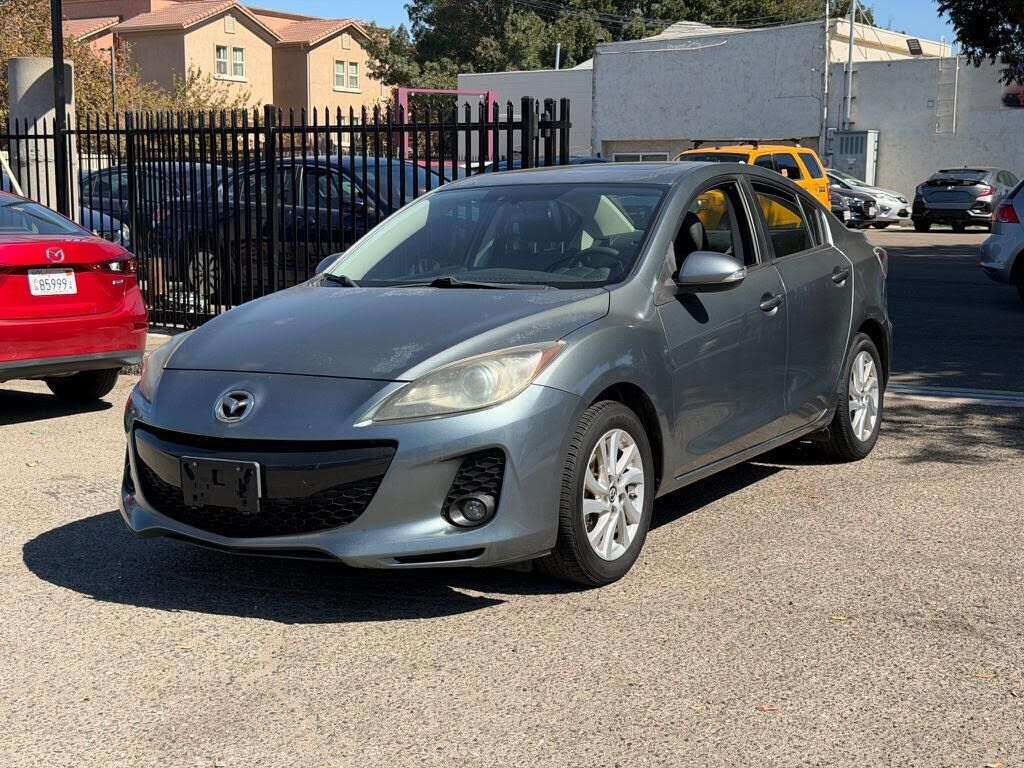 2013 MAZDA Mazda3
