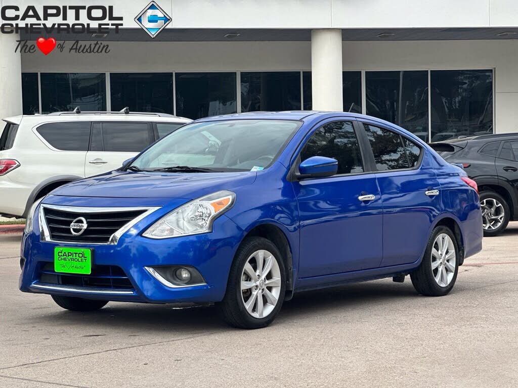2016 NISSAN Versa