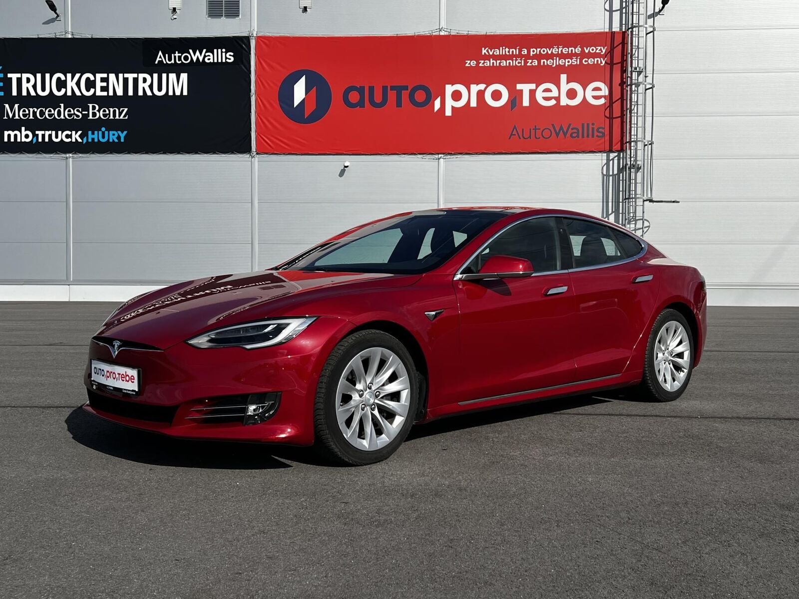 2018 TESLA Model S