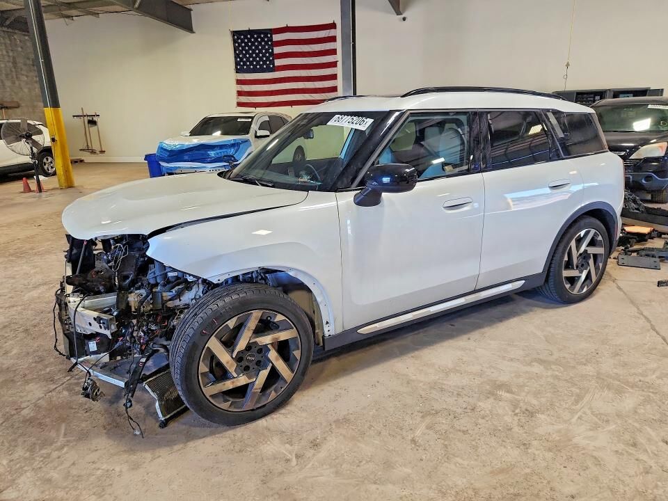 2025 MINI Countryman