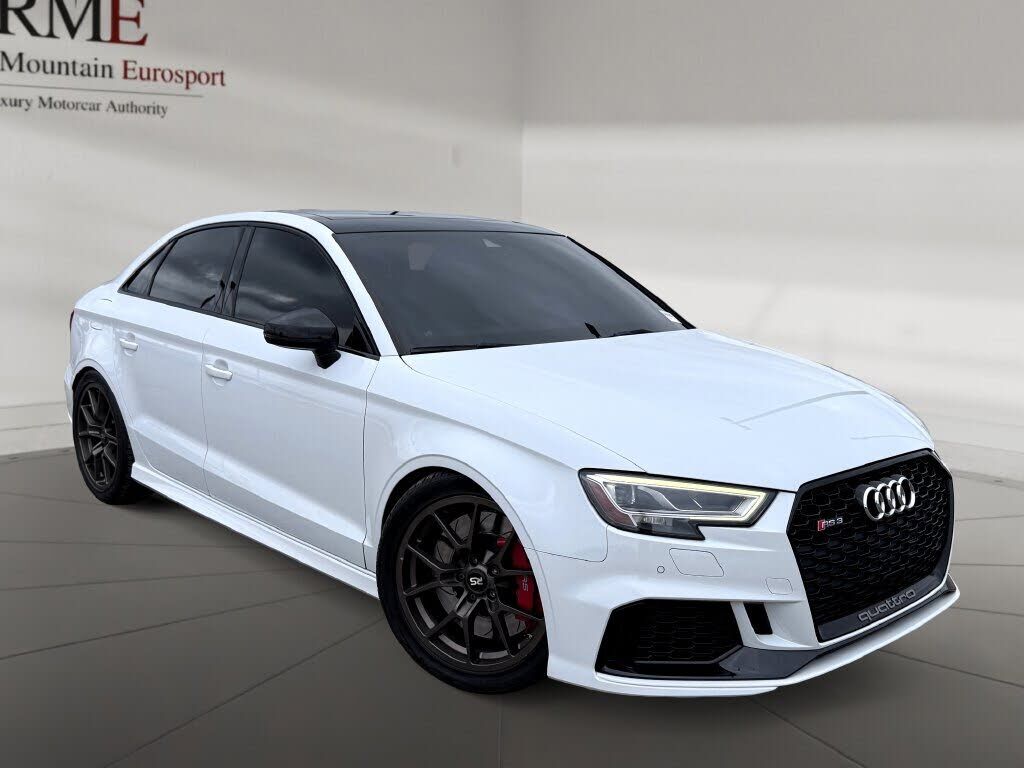 2019 AUDI RS3
