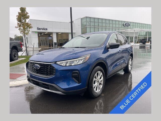 2023 FORD Escape
