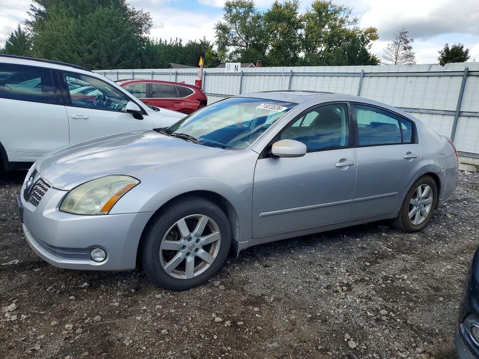 2005 NISSAN Maxima