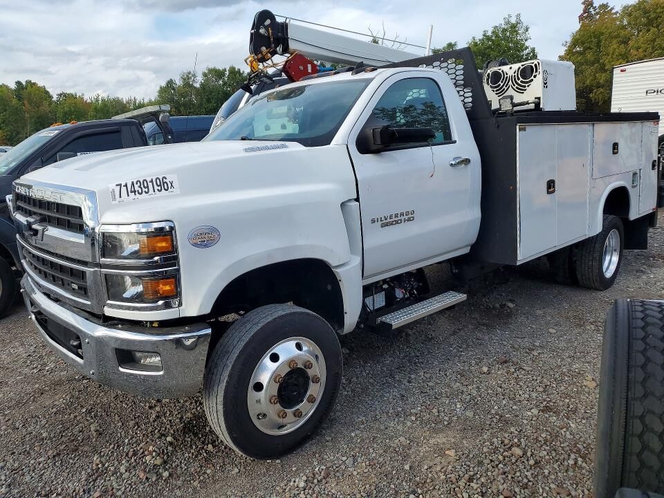 2023 GMC Silverado Medium Duty