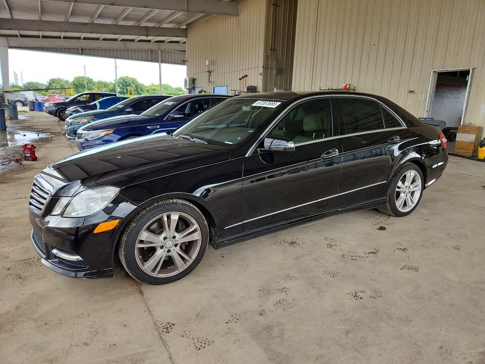 2013 MERCEDES-BENZ E-Class