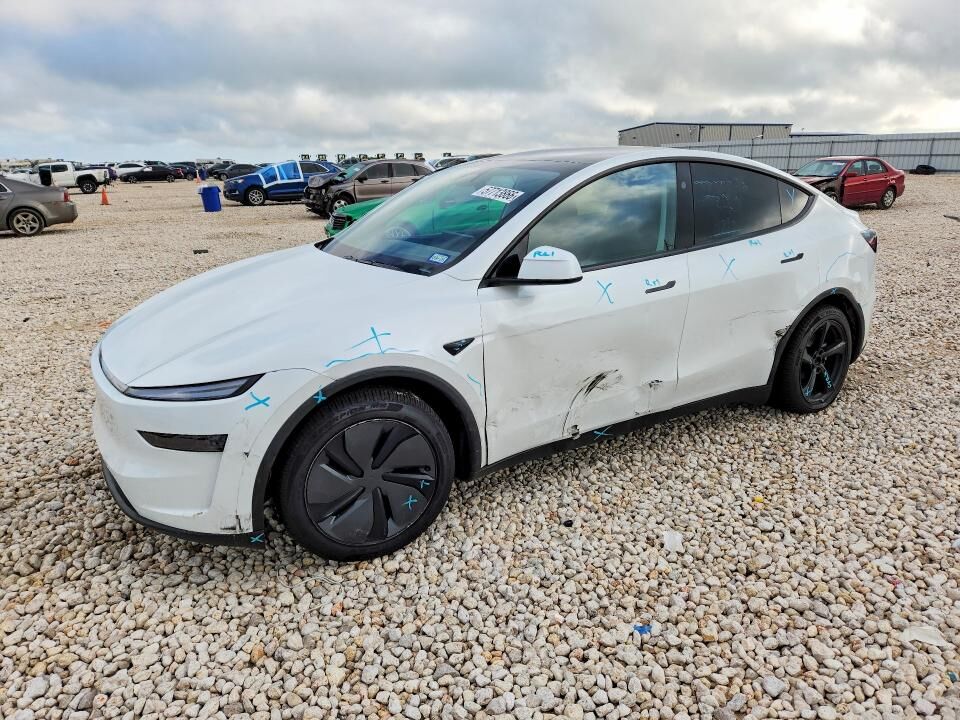 2026 TESLA Model Y