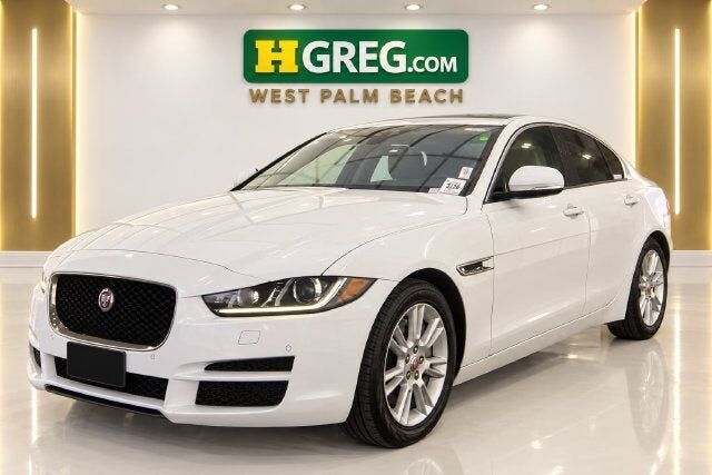 2017 JAGUAR XE