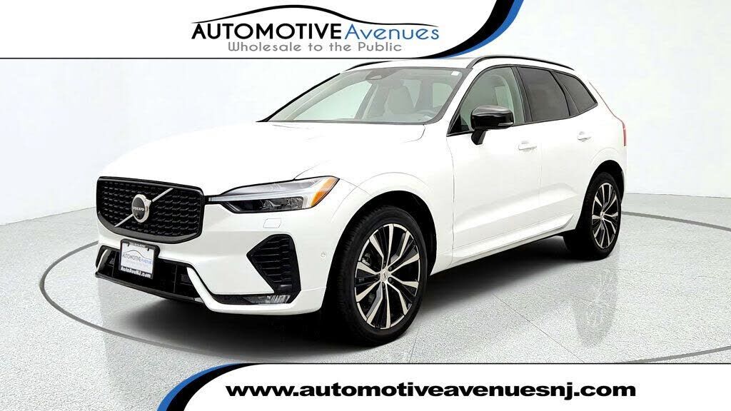 2025 VOLVO XC60