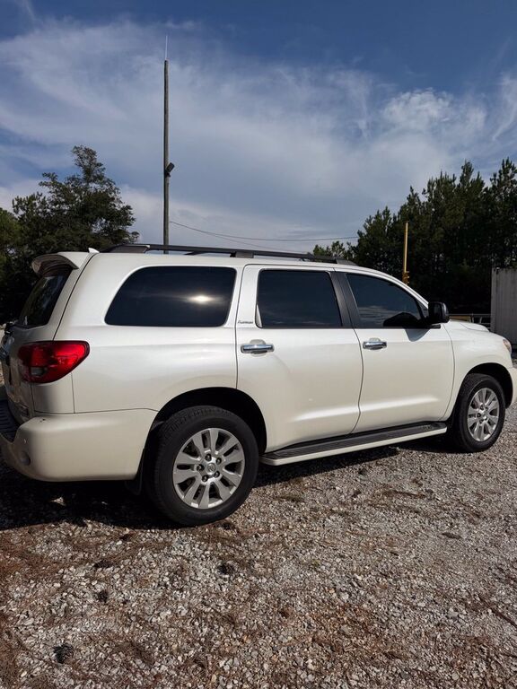 2017 TOYOTA Sequoia