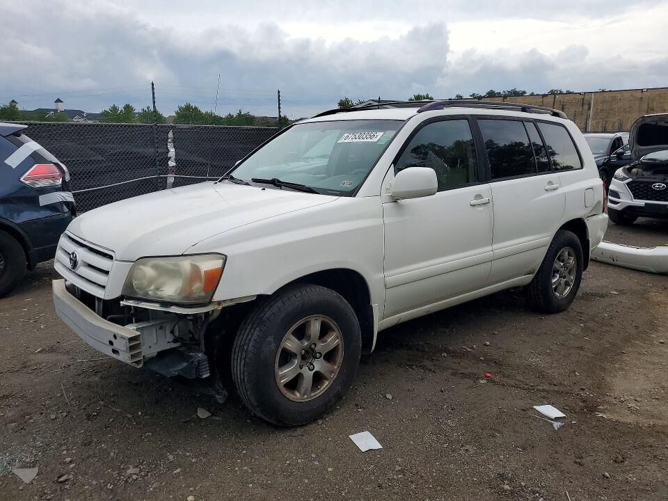 2004 TOYOTA Highlander