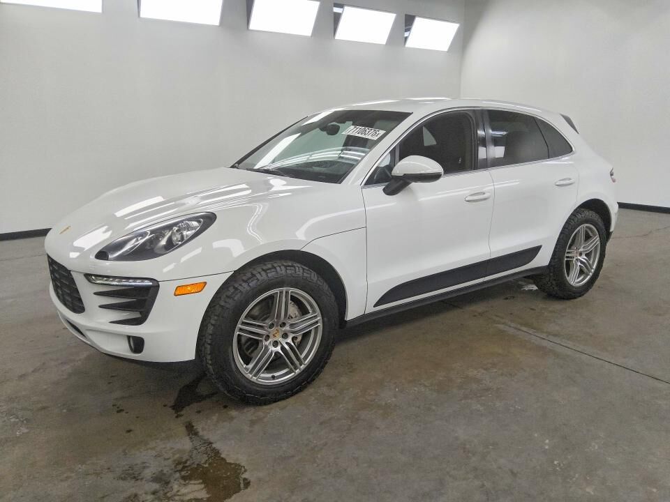 2015 PORSCHE Macan