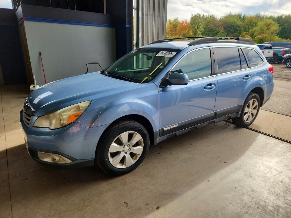 2010 SUBARU Outback