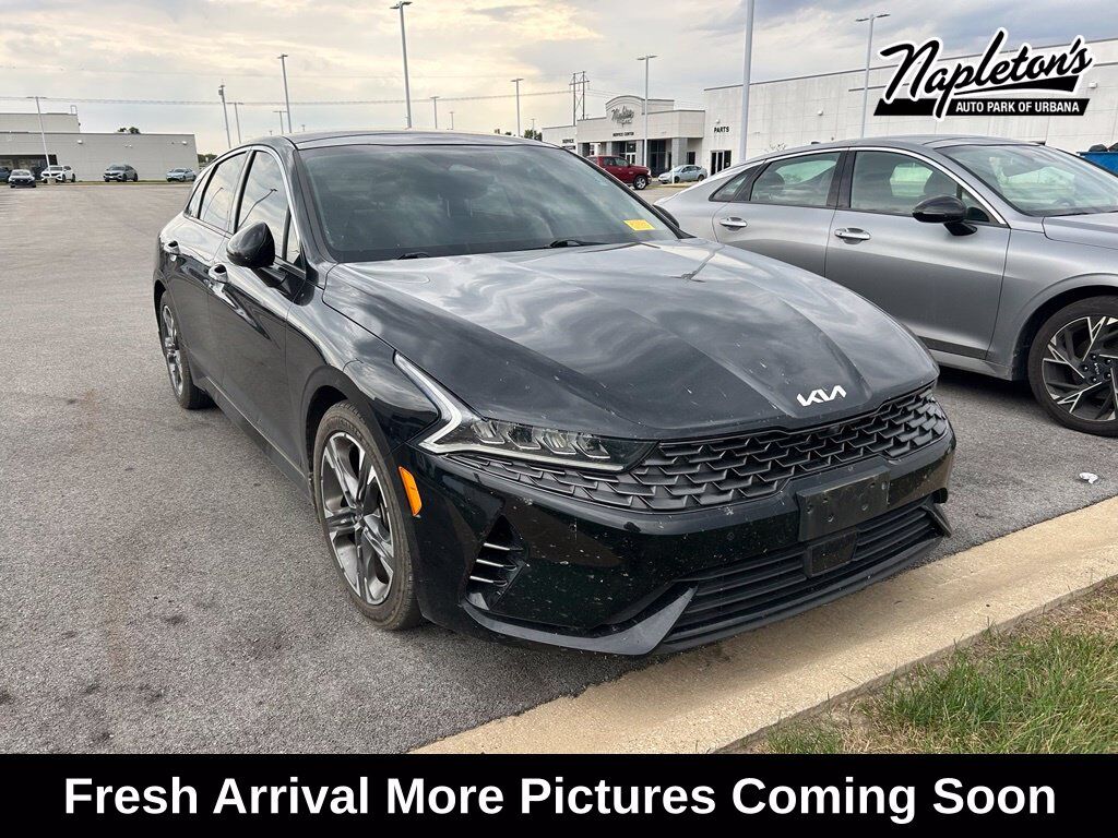 2022 KIA K5