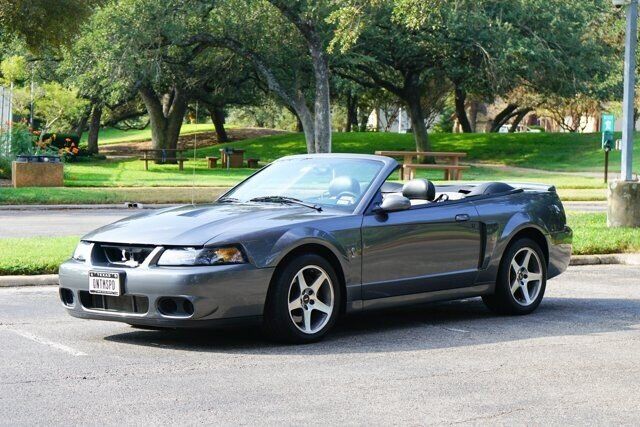 2003 FORD Mustang