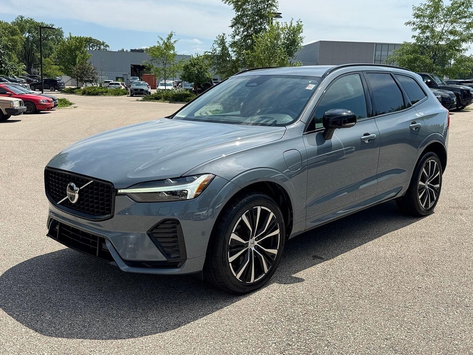 2023 VOLVO XC60