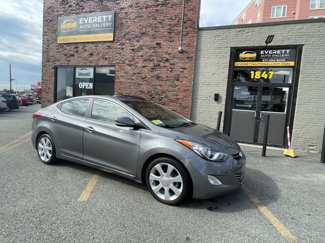 2013 HYUNDAI Elantra