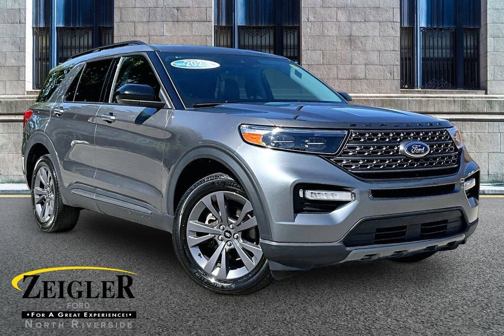 2023 FORD Explorer
