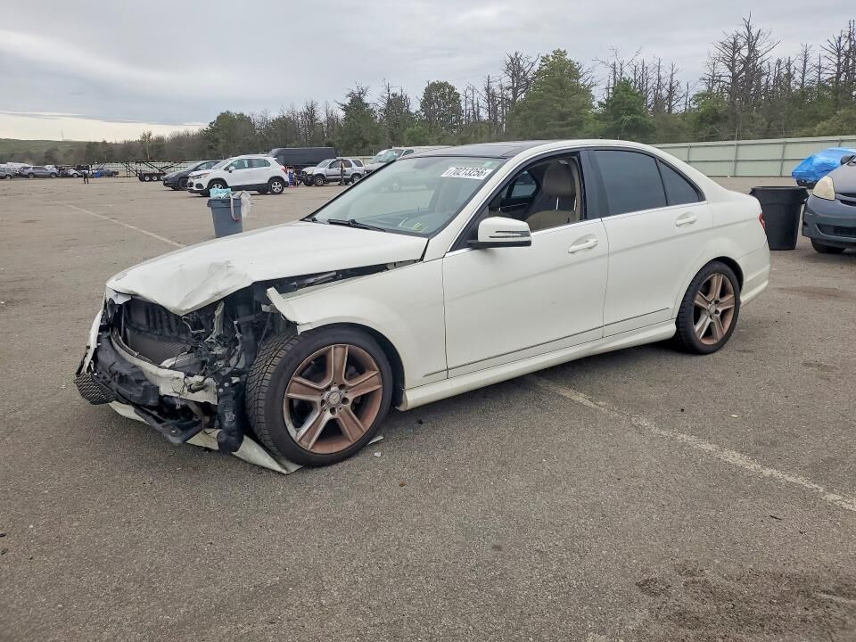 2011 MERCEDES-BENZ C-Class
