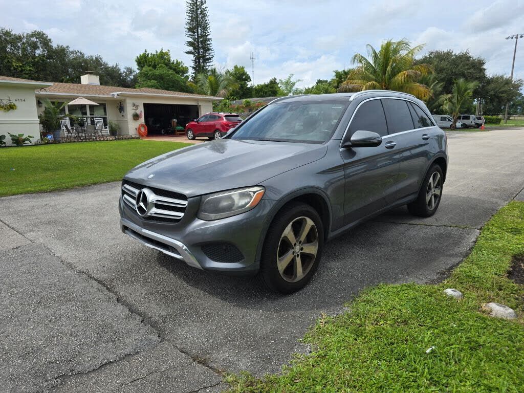 2017 MERCEDES-BENZ GLC-Class