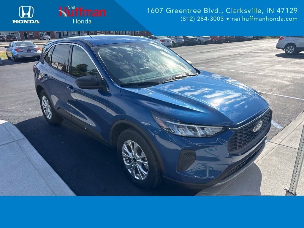 2023 FORD Escape