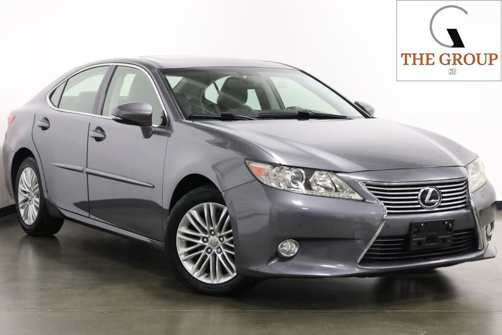 2013 LEXUS ES