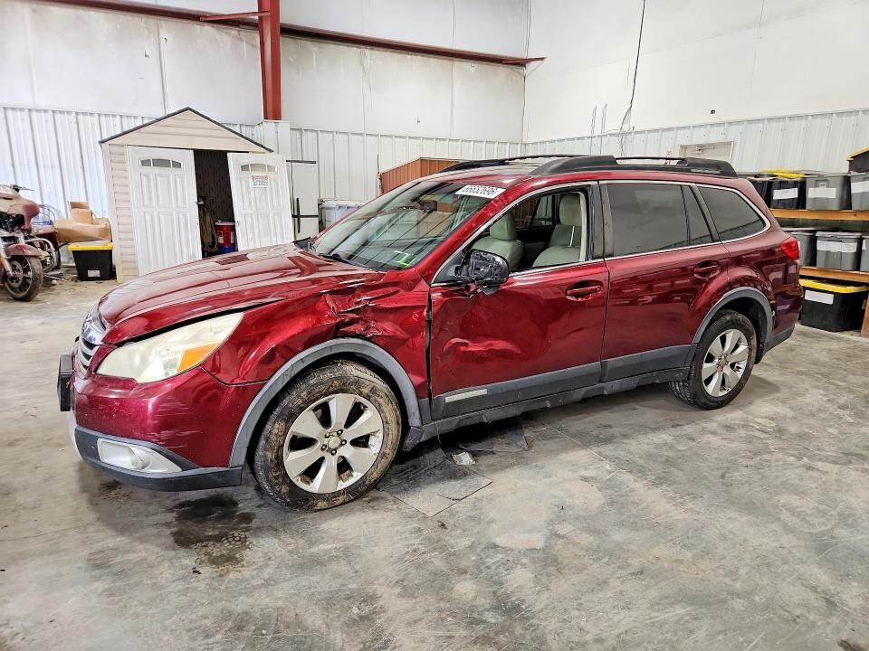 2011 SUBARU Outback