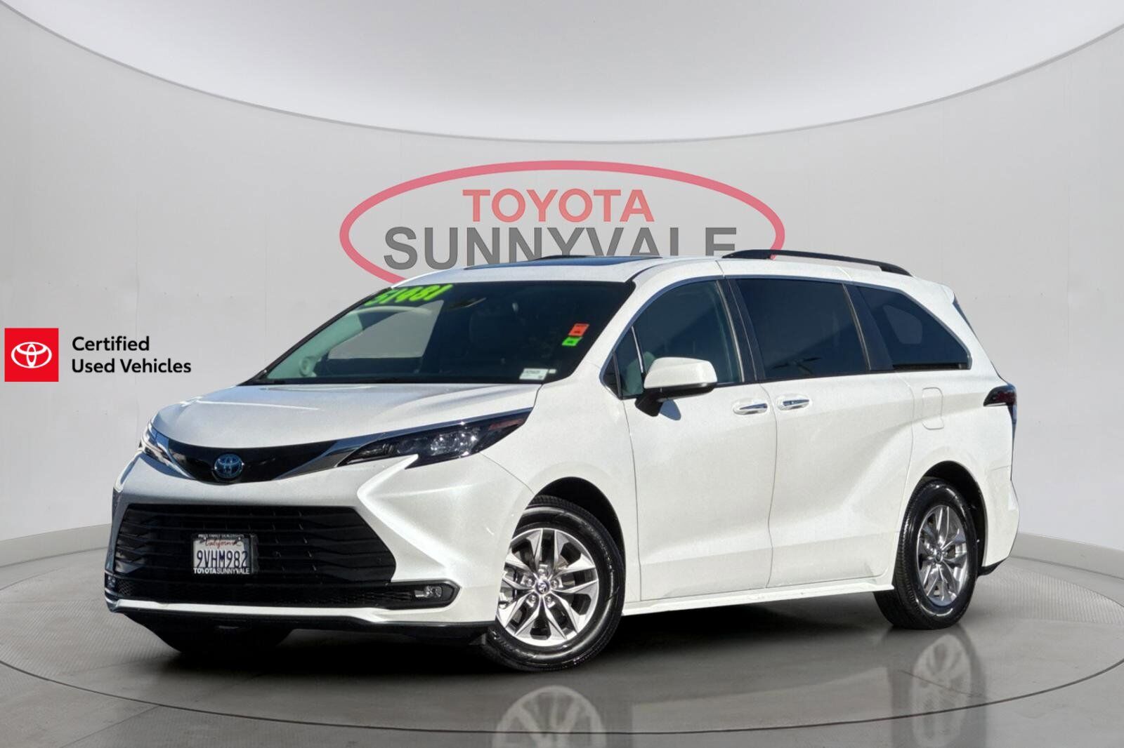 2025 TOYOTA Sienna