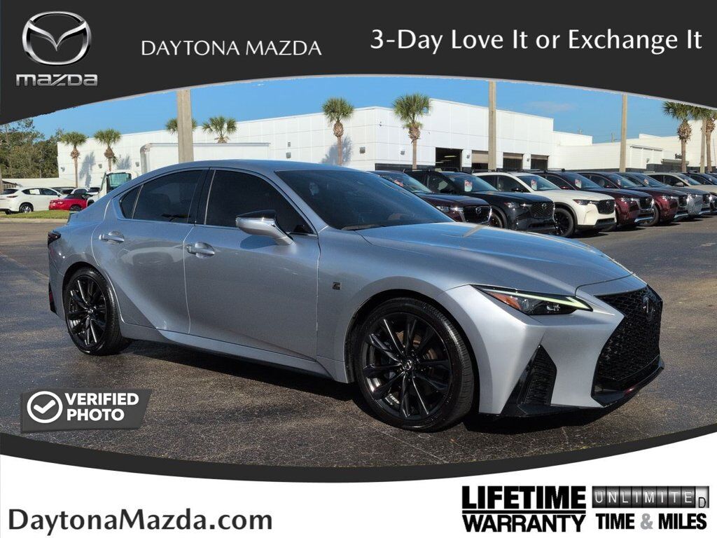 2023 LEXUS IS