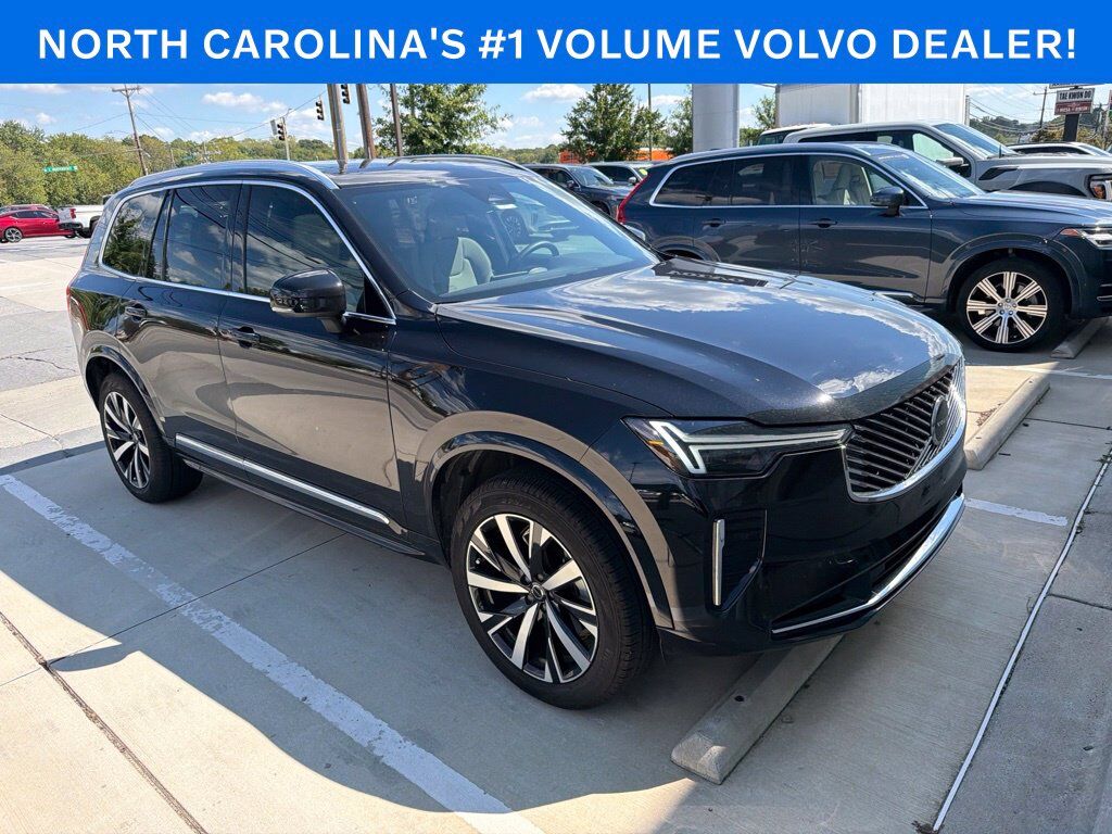 2025 VOLVO XC90