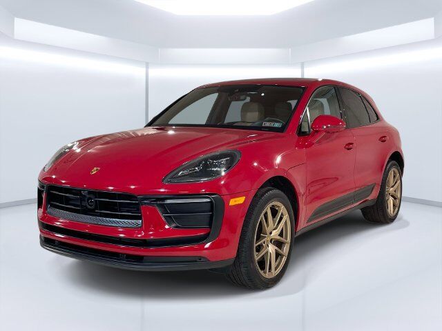2022 PORSCHE Macan
