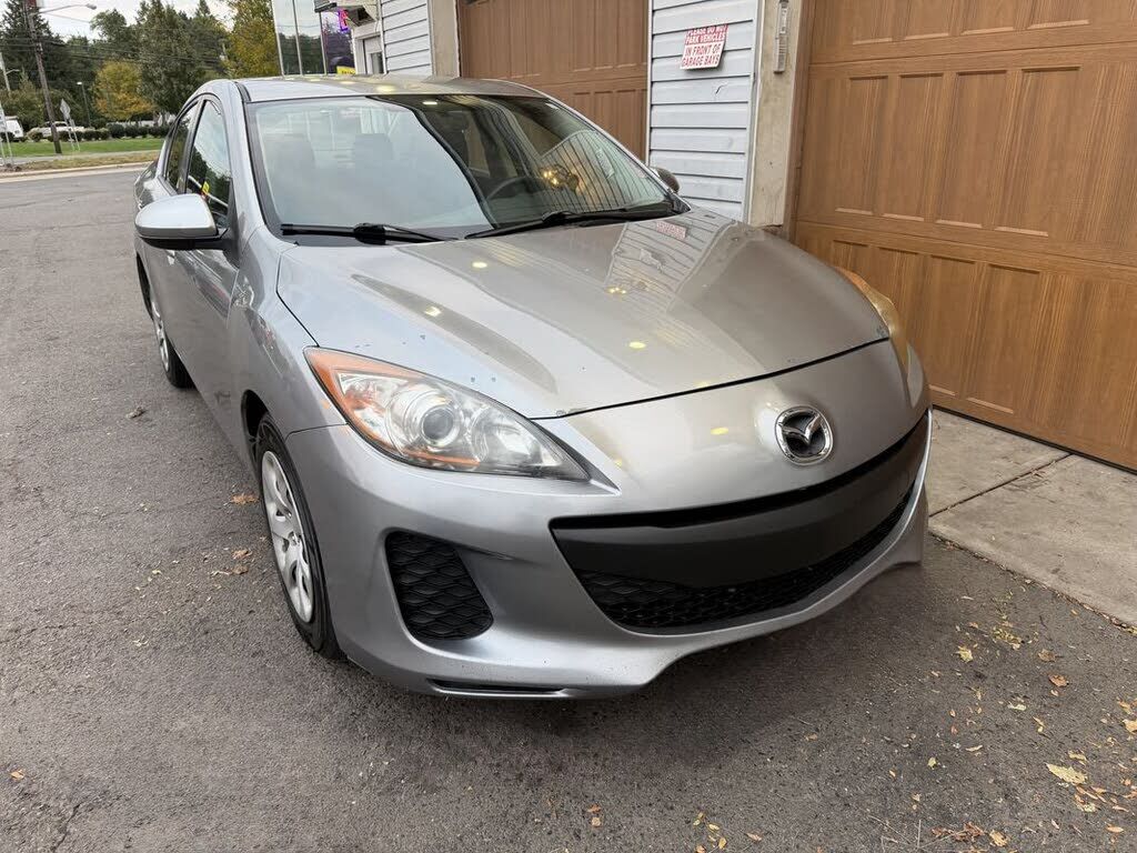 2013 MAZDA Mazda3