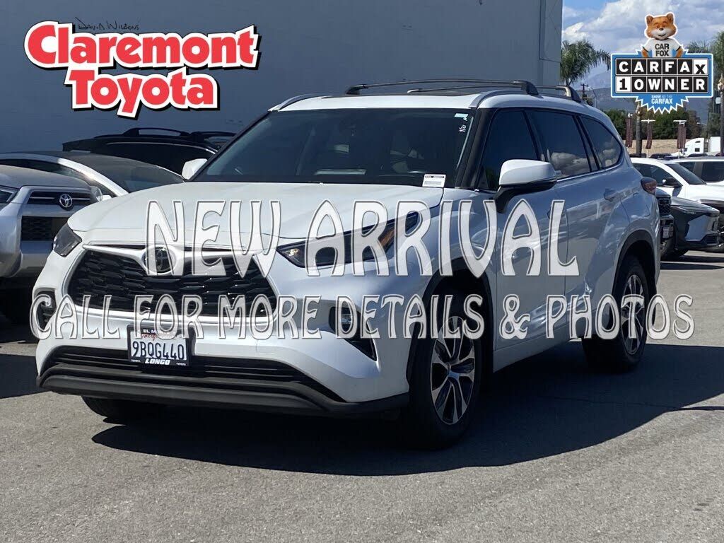 2022 TOYOTA Highlander