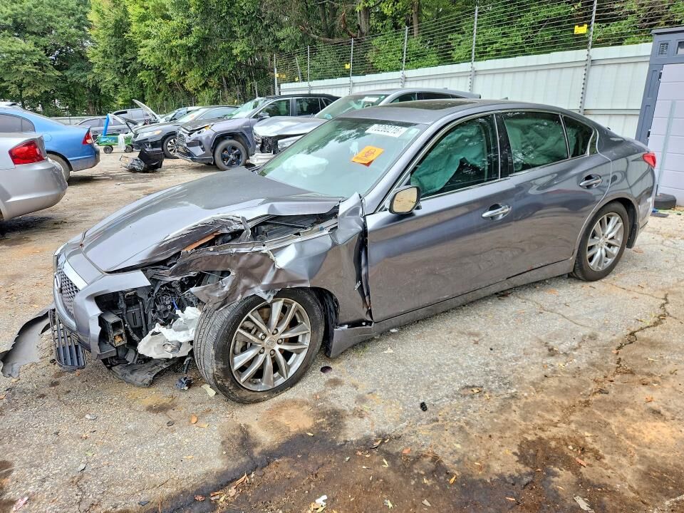 2016 INFINITI Q50