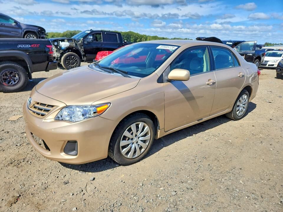 2013 TOYOTA Corolla