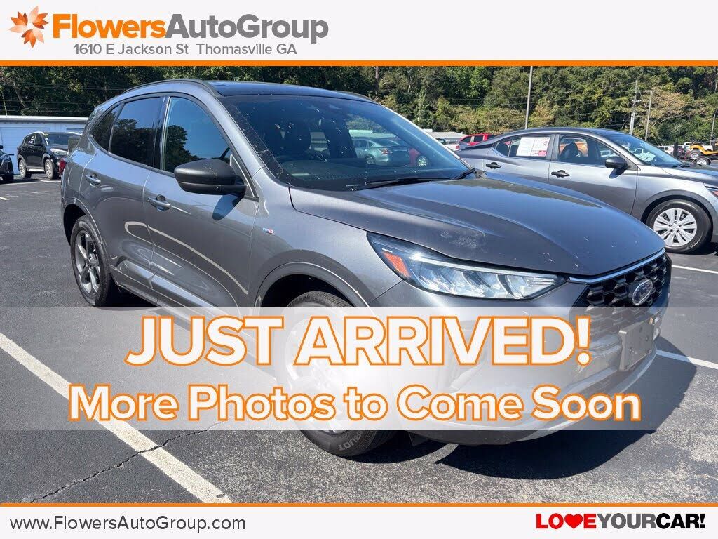 2024 FORD Escape