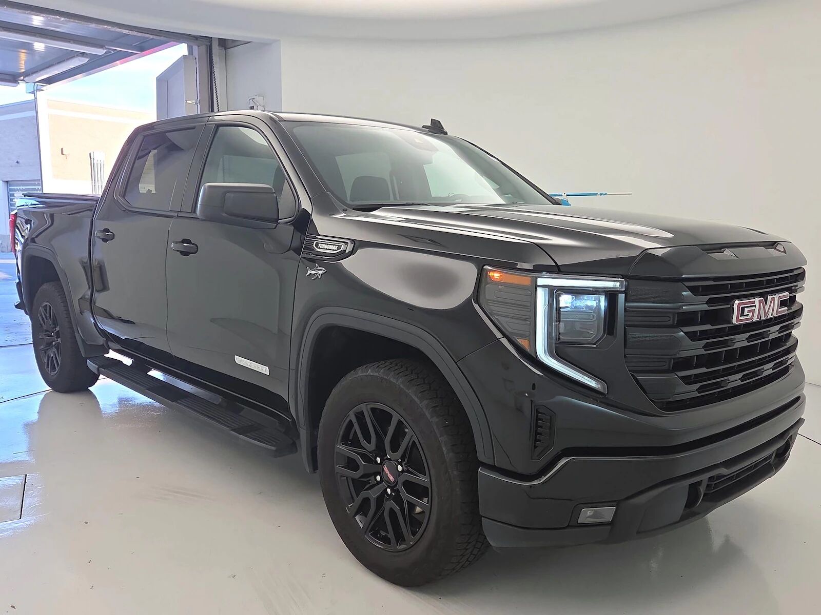 2025 GMC Sierra