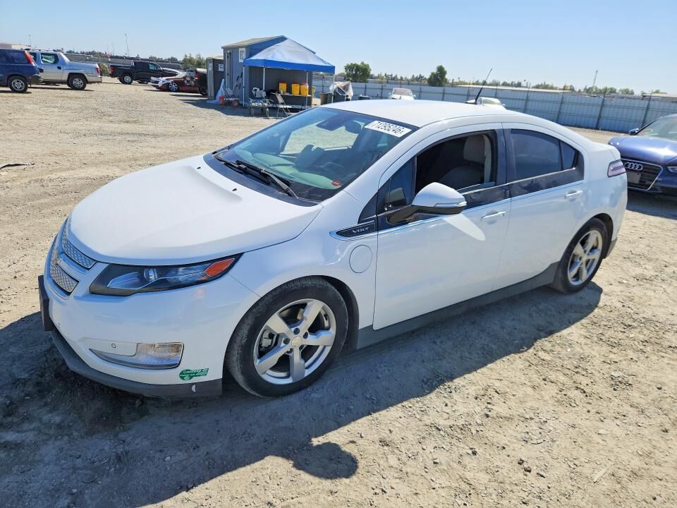 2013 CHEVROLET Volt