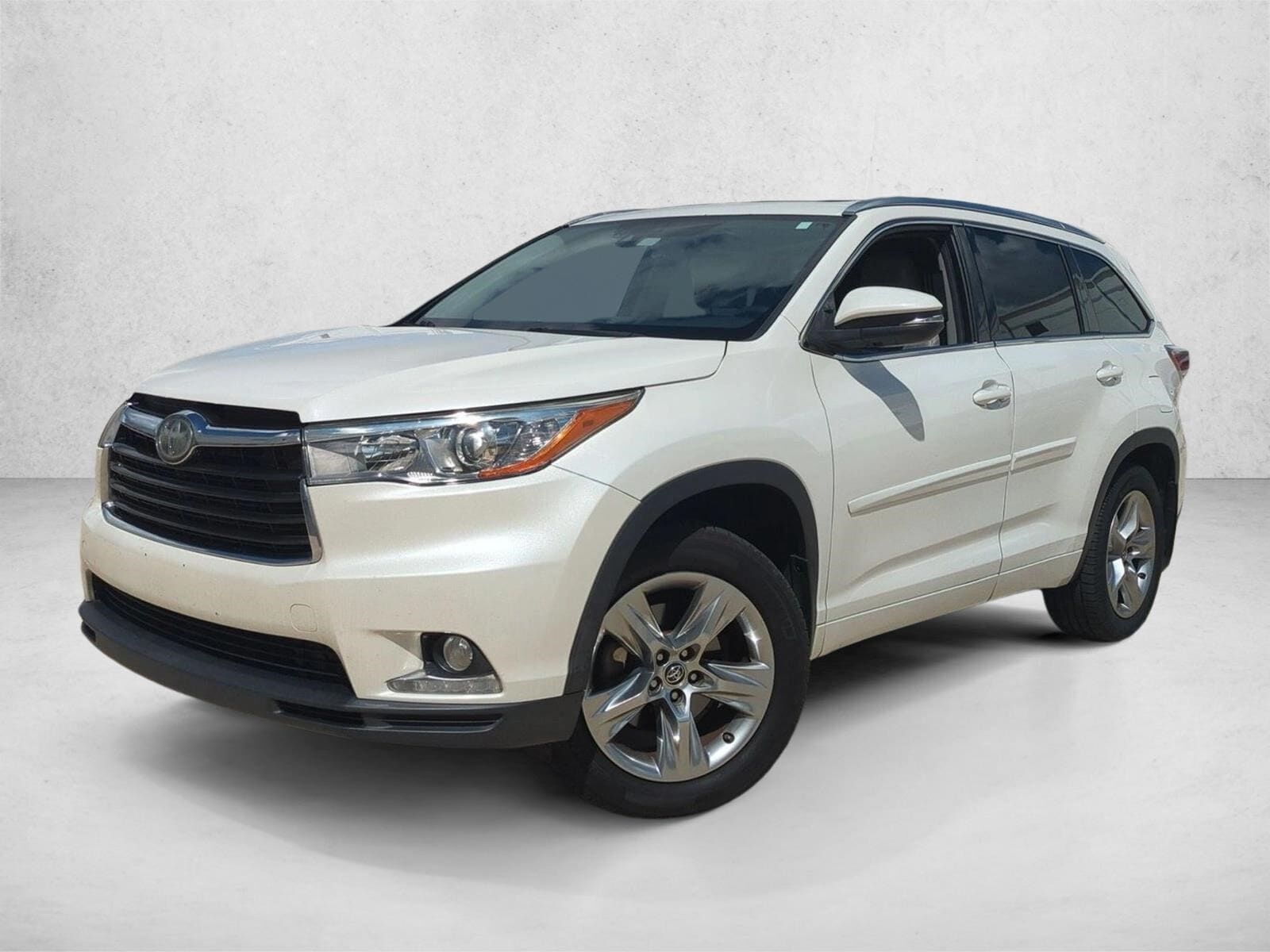 2016 TOYOTA Highlander