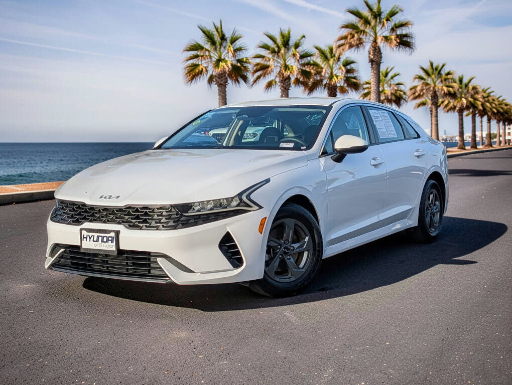 2022 KIA K5