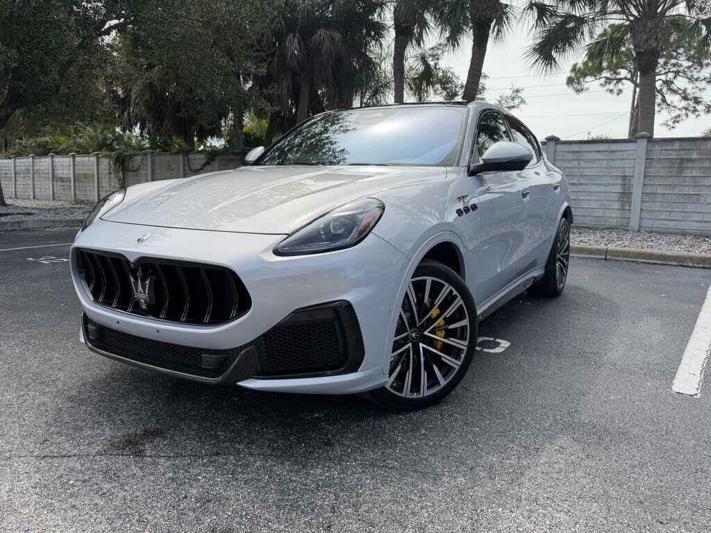 2024 MASERATI Grecale