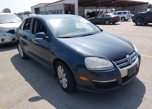 2010 VOLKSWAGEN Jetta