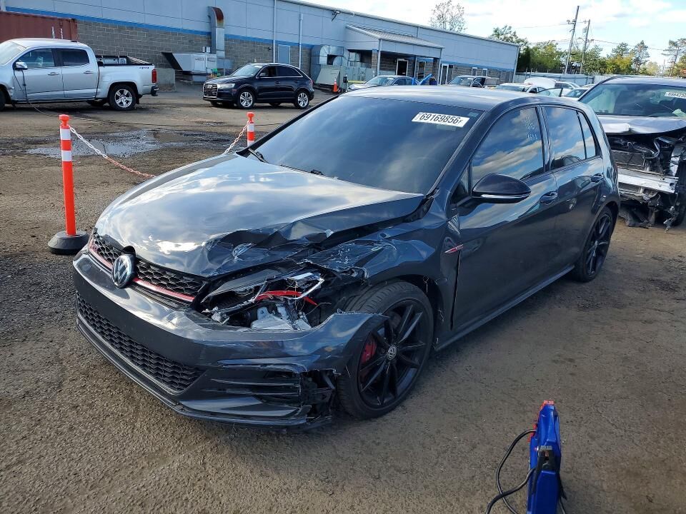 2019 VOLKSWAGEN Golf GTI