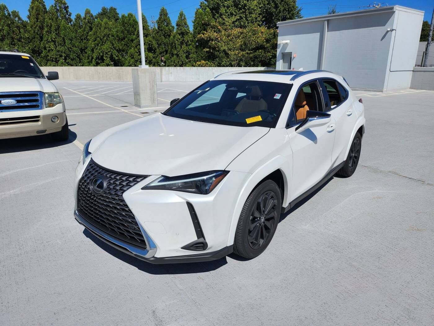 2025 LEXUS UX