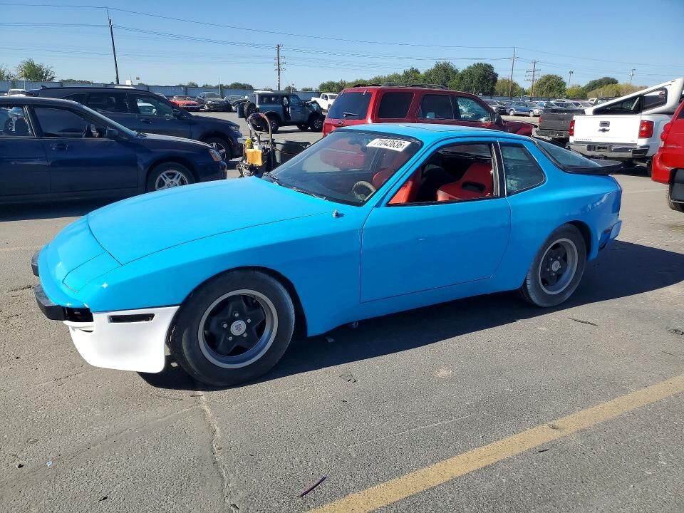 1983 PORSCHE 944