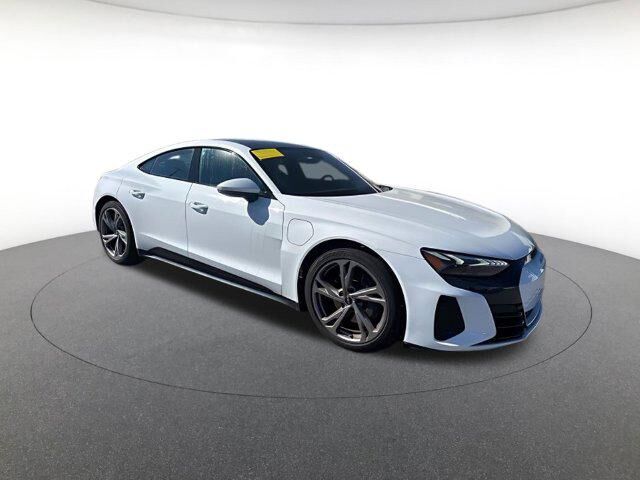2023 AUDI e-tron GT