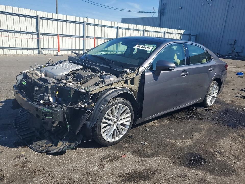 2018 LEXUS ES