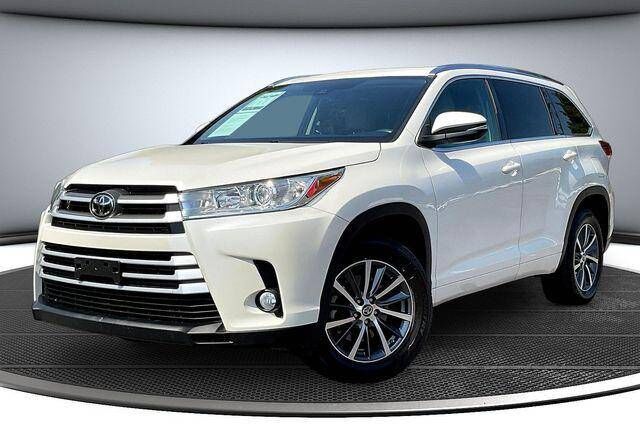 2018 TOYOTA Highlander